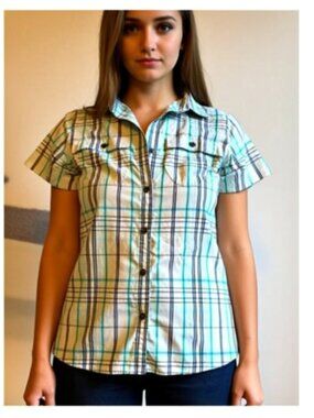 Eddie Bauer Size Medium Women's Sport Shirt (B14)